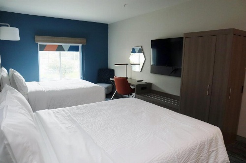 Holiday Inn Express Baton Rouge North image 1